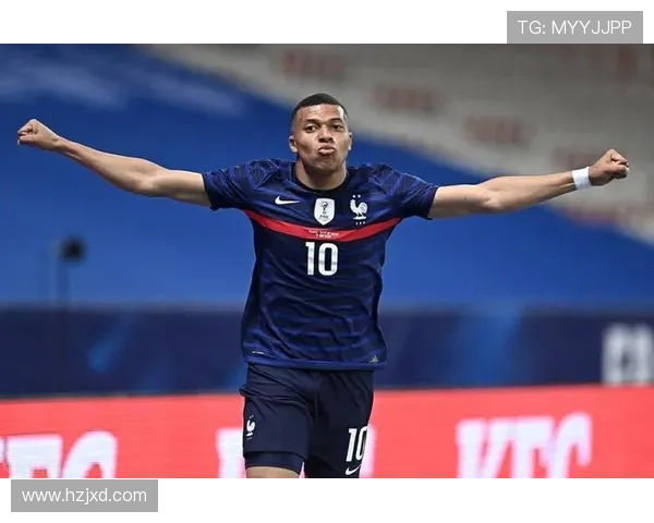 斯托克城俱乐部迎来关键转折主帅调整引发球迷热议与新赛季期待