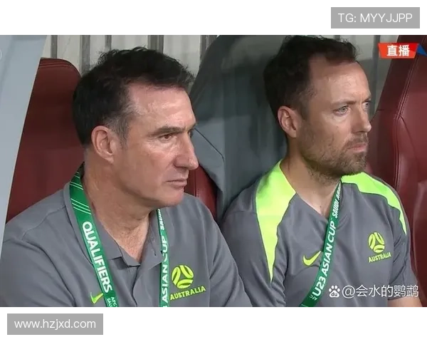 国家队关键战逆转取胜年轻球员闪耀赛场引发全国球迷热议关注 国家队关键战逆转取胜年轻球员闪耀赛场引发全国球迷热议关注