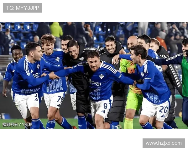 莱切足球俱乐部发展历程及其在意甲联赛中的崛起与挑战